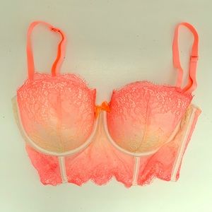 Victoria’s Secret very sexy demi bustier NWT